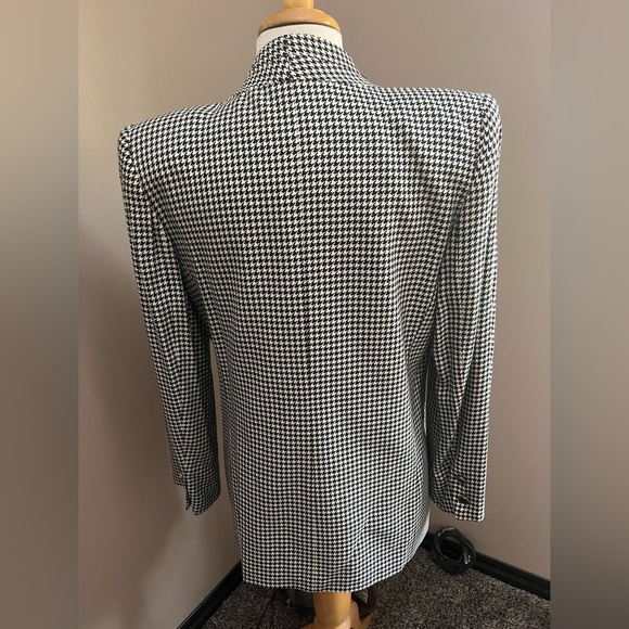 Blazer H - Picture 2 of 4